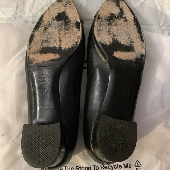CHANEL Black Leather CC Logo Cap Toe Pumps Pointed Toe Low Heel Women’s 39.5 - Picture 10 of 14